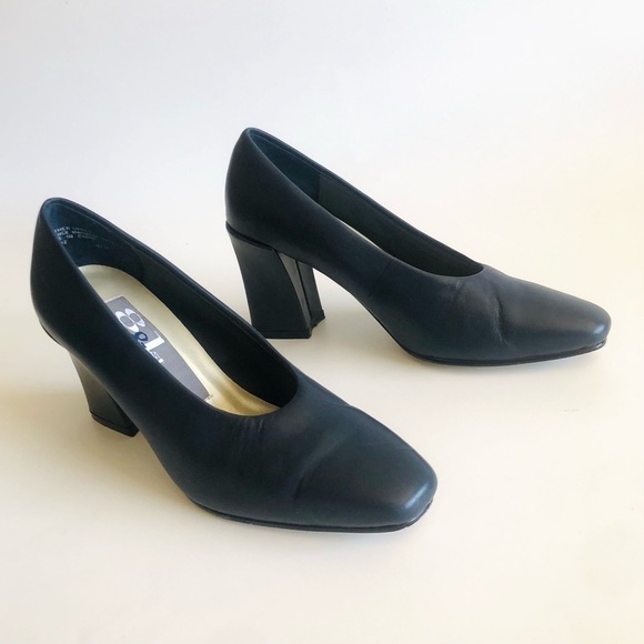 81st & Park Joy Navy Block Heel Pump - Picture 1 of 12
